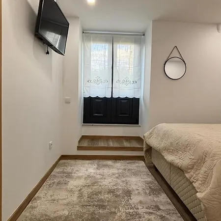 As Casas Do Penedo Da Moura *