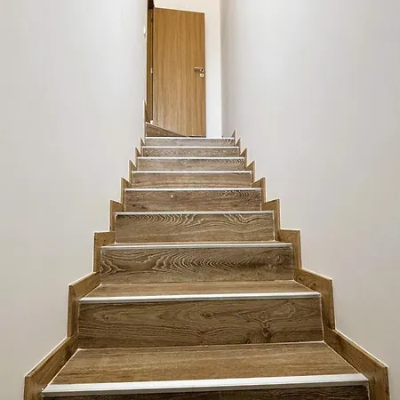 As Casas Do Penedo Da Moura