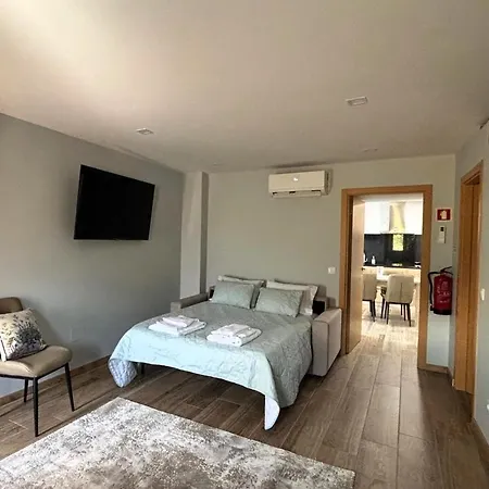 As Casas Do Penedo Da Moura Аркуш-ди-Валдевеш