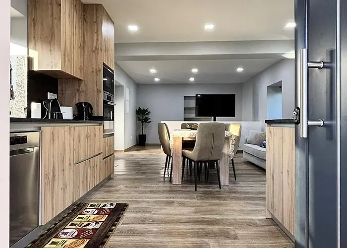 As Casas Do Penedo Da Moura * Arcos de Valdevez