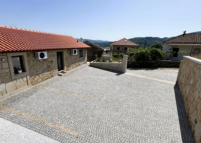 As Casas Do Penedo Da Moura Apartment